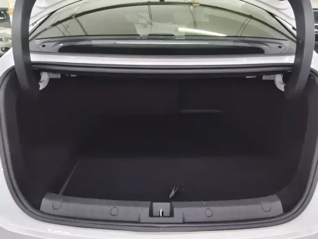 BYD Qin L — Фото автомобиля 18