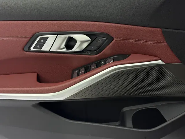 BMW 3 Series — Фото автомобиля 22