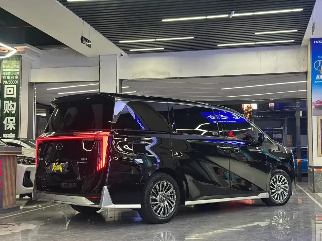 GAC Trumpchi M8 — Фото автомобиля 6