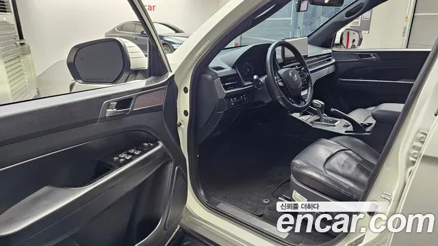 KG_Mobility_Ssangyong Rexton Новый Rexton Sport Khan Дизель 2.2 4WD — Фото автомобиля 9
