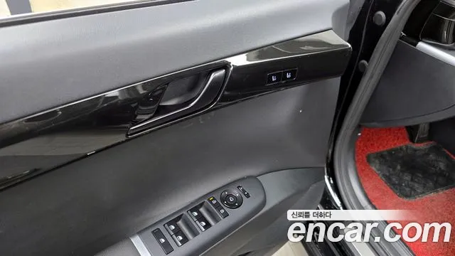 Hyundai Grandeur Grandeur (GN7) 3.5 LPG 2WD (Такси) — Фото автомобиля 27