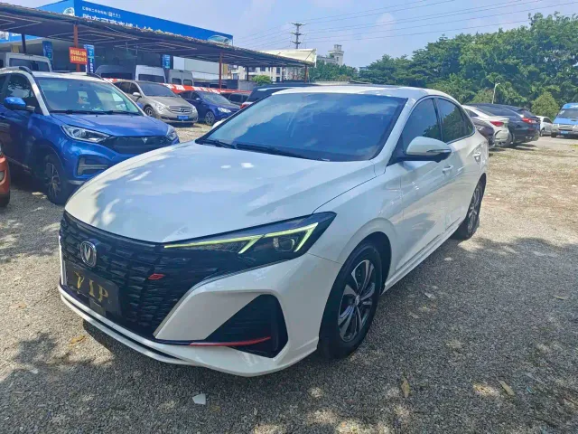 Фотография автомобиля — Changan Eado
