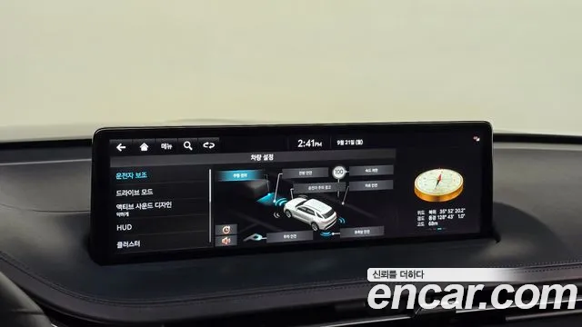 Genesis GV70 — Фото автомобиля 17