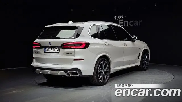 BMW X5 — Фото автомобиля 2