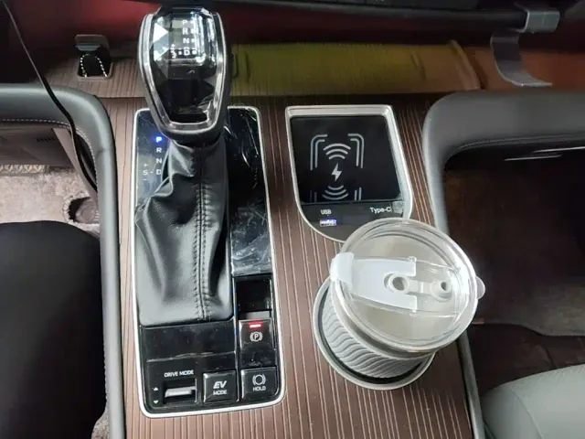 Toyota Granvia — Фото автомобиля 13