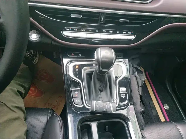 GAC Trumpchi M6 — Фото автомобиля 9
