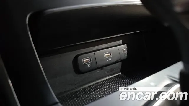 Kia Carnival 4th Gen — Фото автомобиля 16