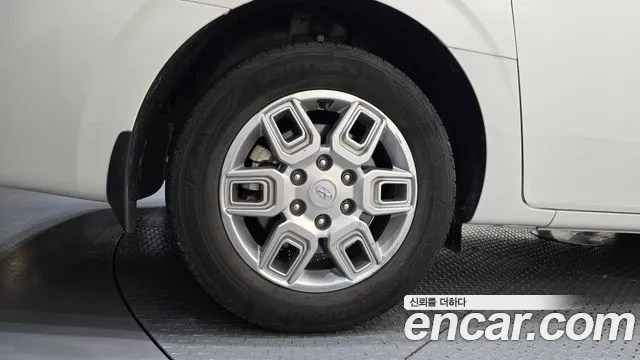 Hyundai Staria Staria 4WD Tourer 11 мест — Фото автомобиля 5
