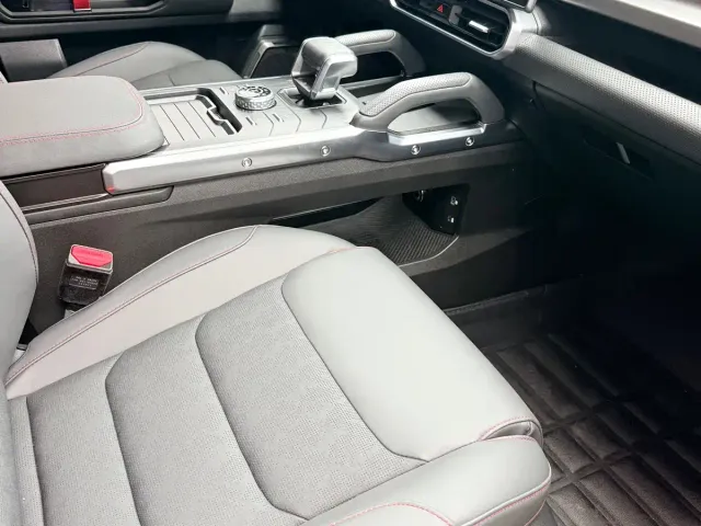 Jetour T2 — Фото автомобиля 4