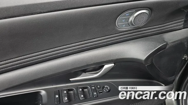 Hyundai Avante CN7 — Фото автомобиля 29