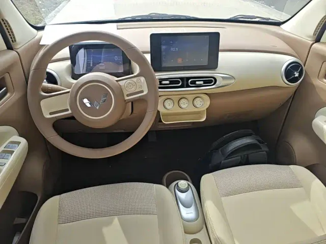 Wuling Hongguang Mini EV — Фото автомобиля 9