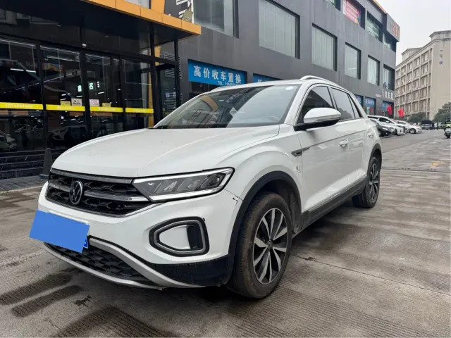 Фотография автомобиля — Volkswagen T-Roc