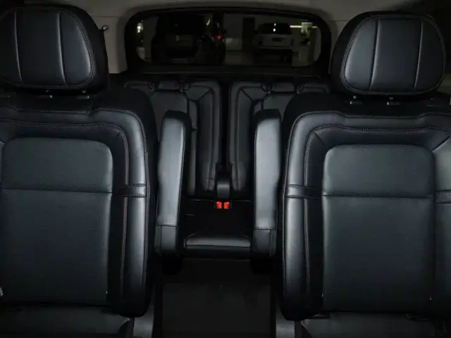 Lincoln Aviator — Фото автомобиля 14