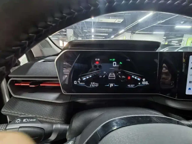 Geely Binrui — Фото автомобиля 8