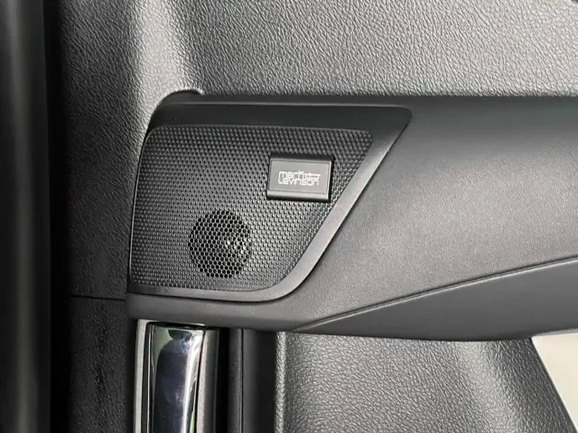 Lexus LM — Фото автомобиля 27
