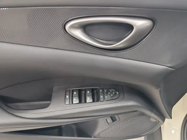 BYD Seal 06 — Фото автомобиля 24