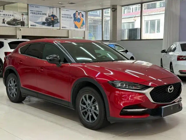 Mazda CX-4 — Фото автомобиля 3