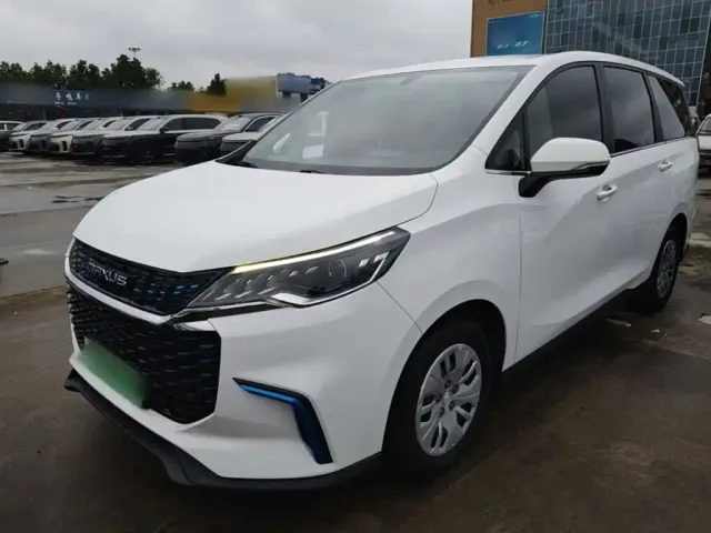 Фотография автомобиля — Maxus EUNIQ 5