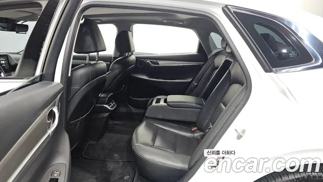Hyundai Grandeur Grandeur (New) — Фото автомобиля 11
