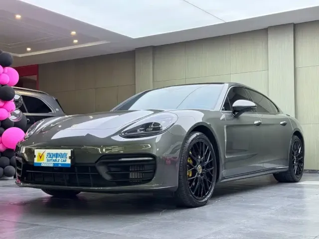 Фотография автомобиля — Porsche Panamera