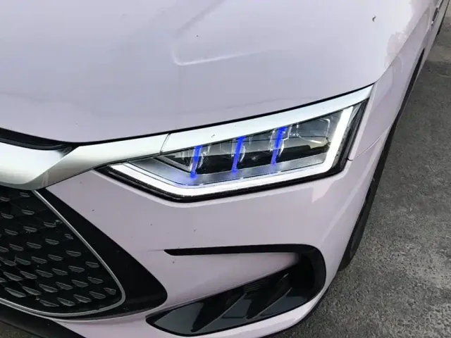 BYD Han — Фото автомобиля 23