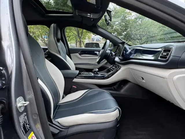 BYD Qin PLUS — Фото автомобиля 13