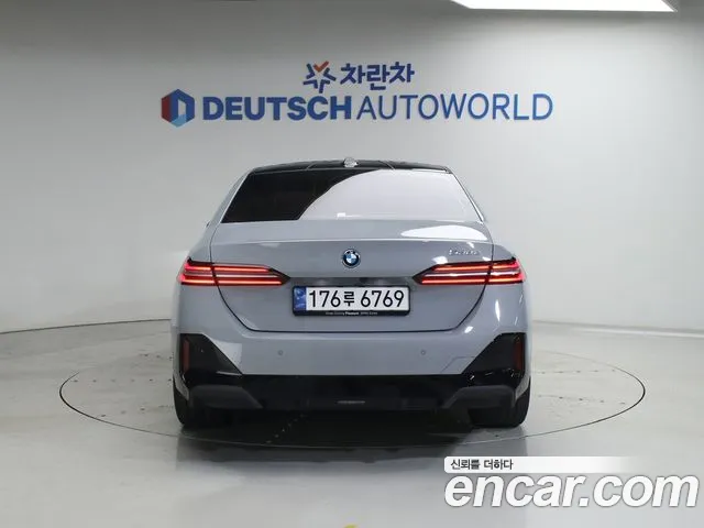 BMW 5 Series G60 — Фото автомобиля 4