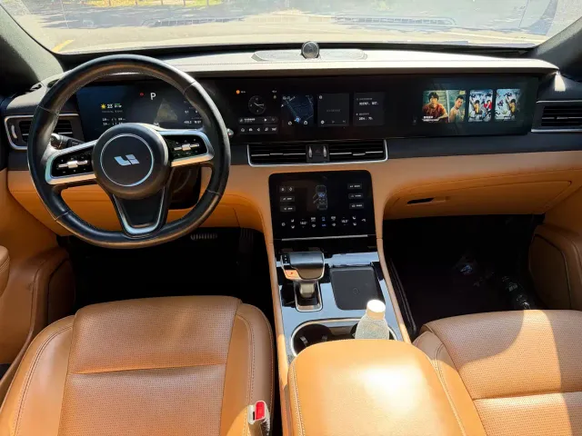 Li Auto ONE — Фото автомобиля 5