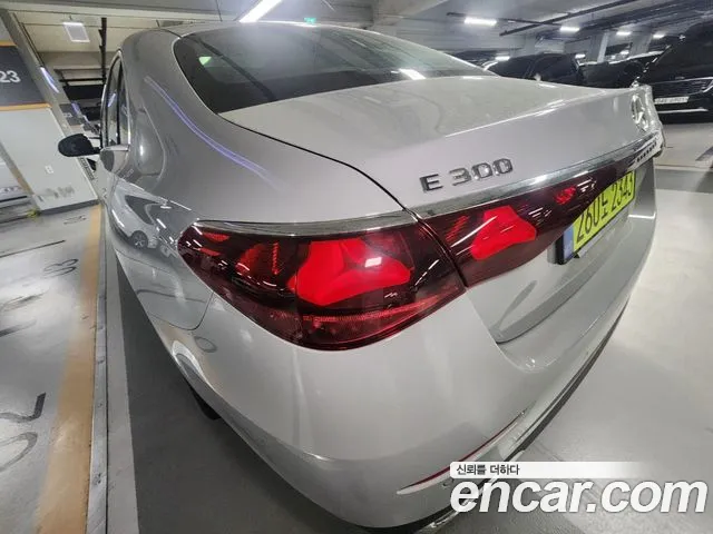 Mercedes-Benz E-Class E-класс W214 E300 4MATIC Exclusive — Фото автомобиля 6