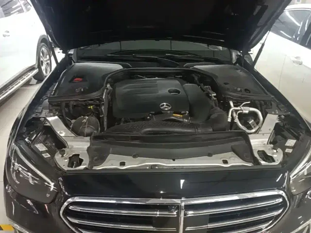 Mercedes-Benz Mercedes-Benz E-Class 2022 Second Facelift E 300 L Premium — Фото автомобиля 19