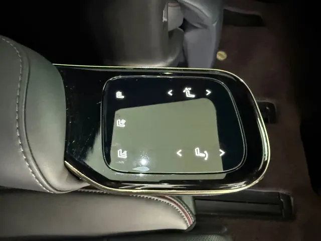 GAC Trumpchi M8 — Фото автомобиля 13