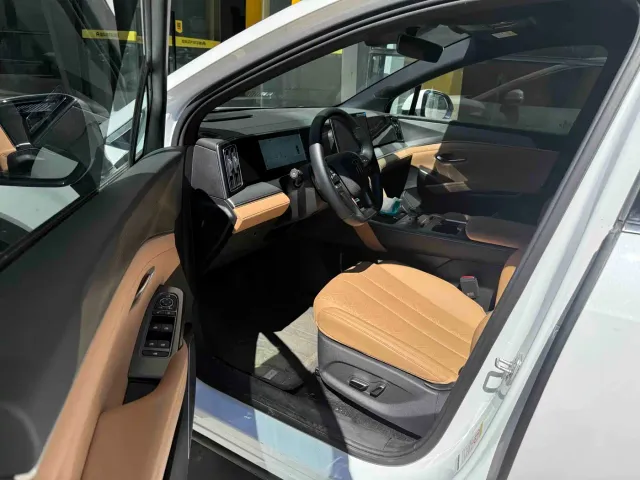 BYD Song L DM-i — Фото автомобиля 3
