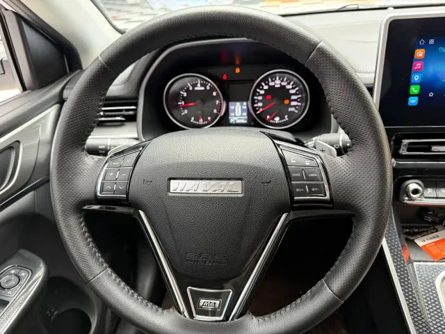 Haval M6 — Фото автомобиля 13