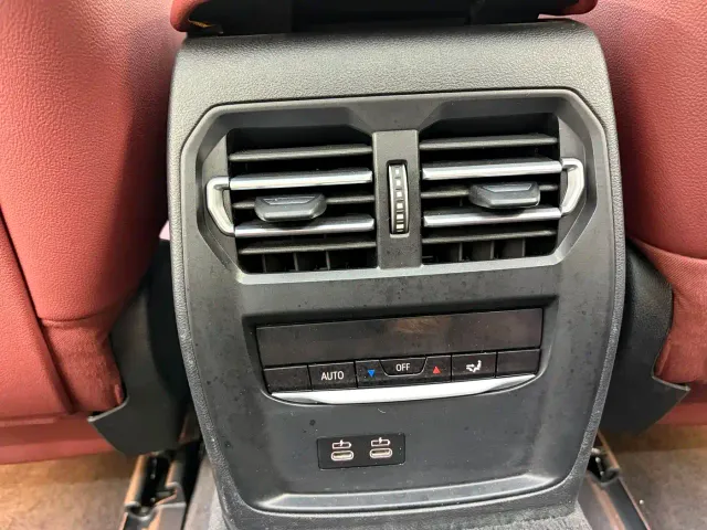 BMW i3 — Фото автомобиля 17