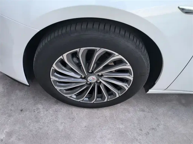 Buick LaCrosse — Фото автомобиля 22