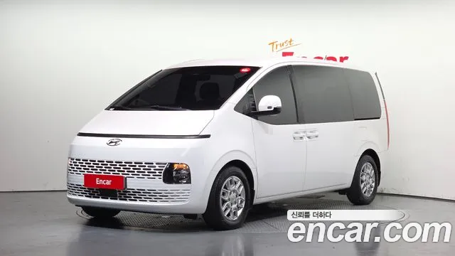 Фотография автомобиля — Hyundai Staria