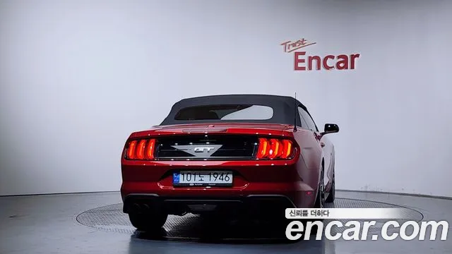 Ford Mustang Mustang GT Кабриолет — Фото автомобиля 3