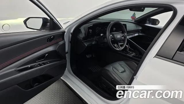 Hyundai Avante CN7 — Фото автомобиля 9