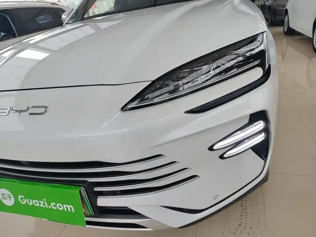 BYD Song PLUS — Фото автомобиля 23