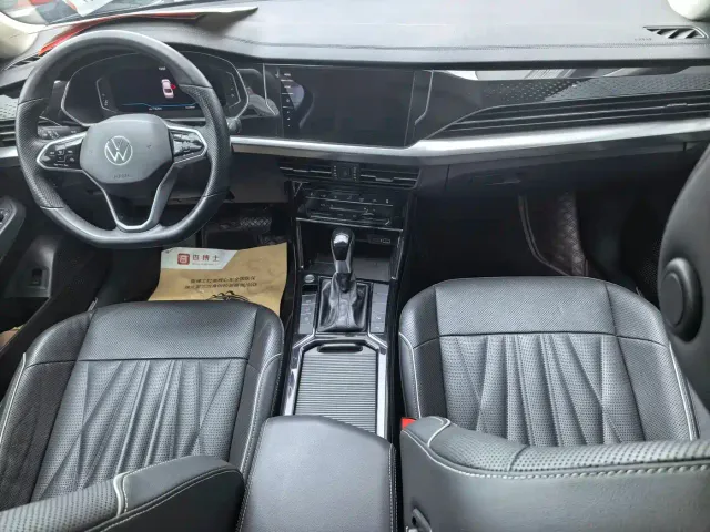 Volkswagen Passat — Фото автомобиля 4