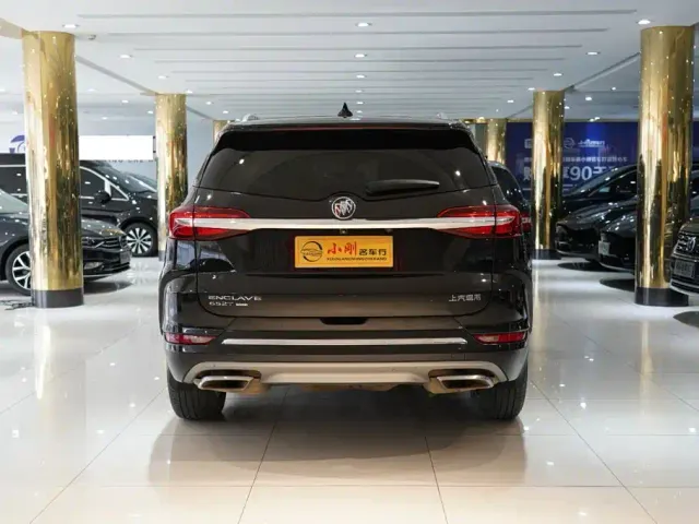 Buick Enclave — Фото автомобиля 22