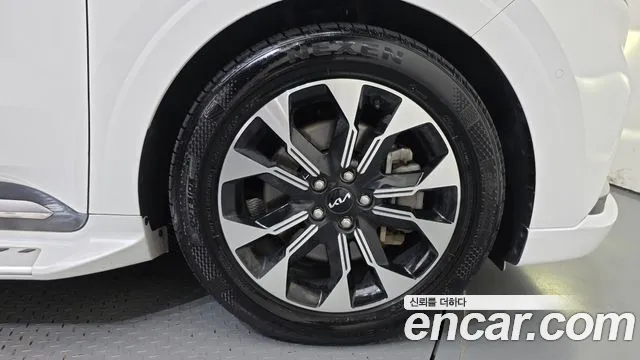 Kia Canival Carnival 4 поколение Дизель 9 мест Hi-Limousine — Фото автомобиля 20