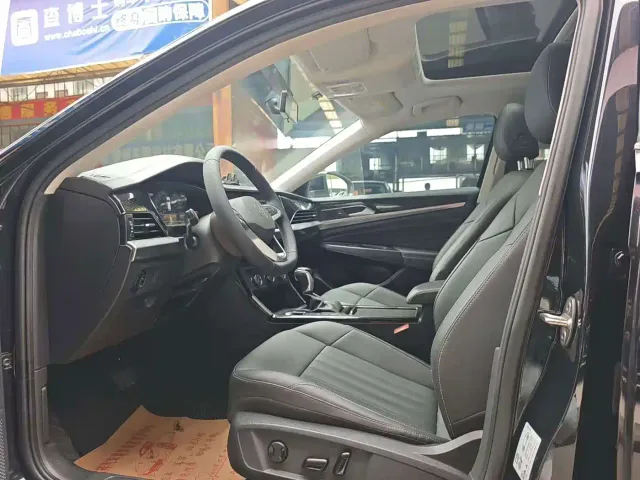 Volkswagen Passat — Фото автомобиля 4