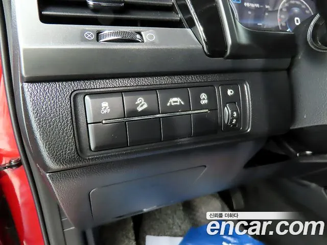 KG_Mobility_Ssangyong Rexton — Фото автомобиля 13