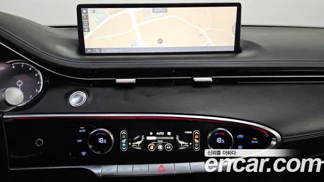 Genesis GV70 — Фото автомобиля 25