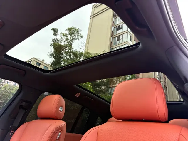 Li Auto L7 — Фото автомобиля 16
