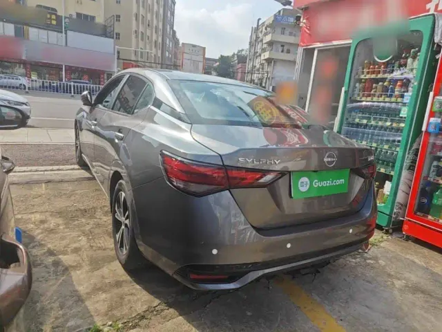 Nissan Sylphy — Фото автомобиля 4