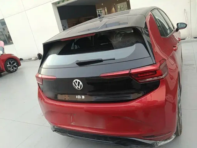 Volkswagen ID.3 — Фото автомобиля 5