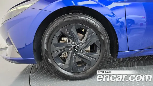 Hyundai Avante CN7 — Фото автомобиля 5