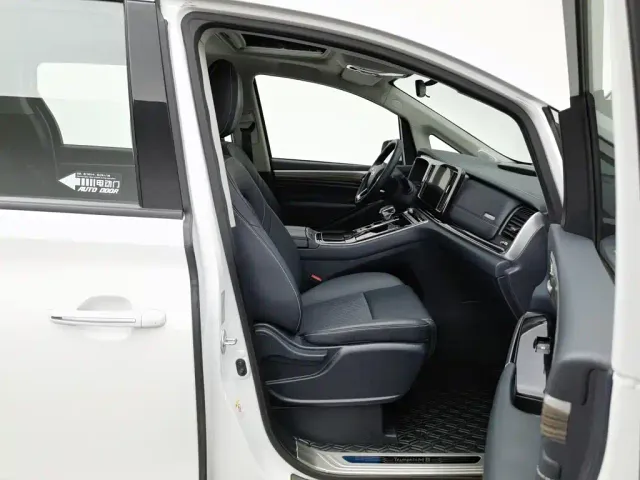 GAC Trumpchi M8 — Фото автомобиля 23